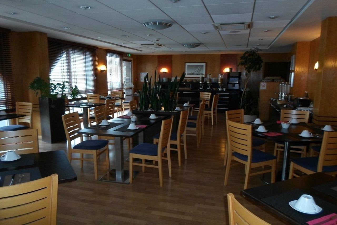 Escale Oceania Vannes Centre Esterno foto